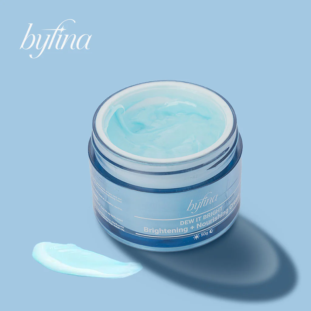 Byfina Brightening Moisturizer with Ceramide, Vitamin C & Blue Algae for Glow & Barrier Repair (50g)